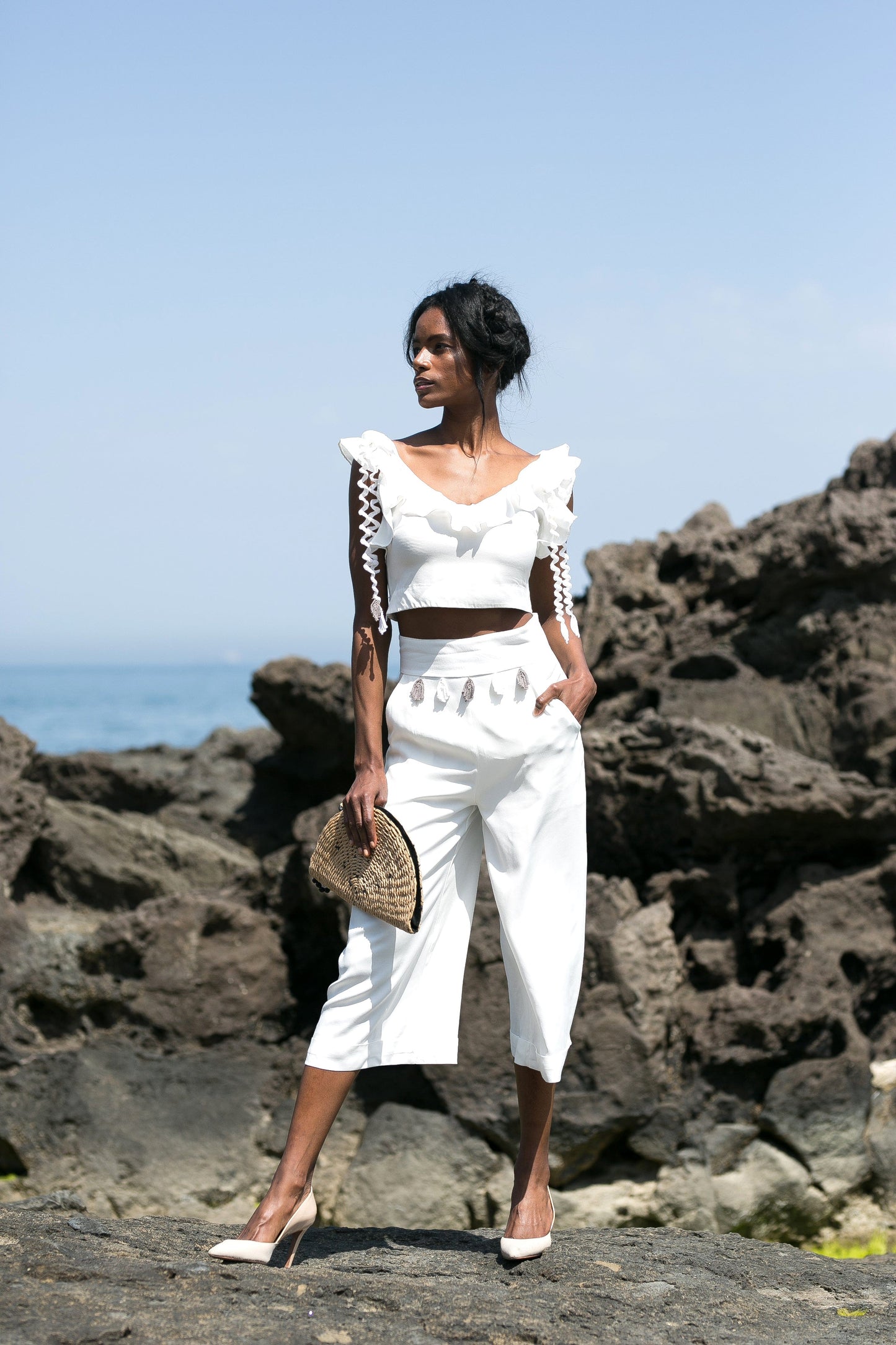 Crothet Detailed Ruffled White Pant